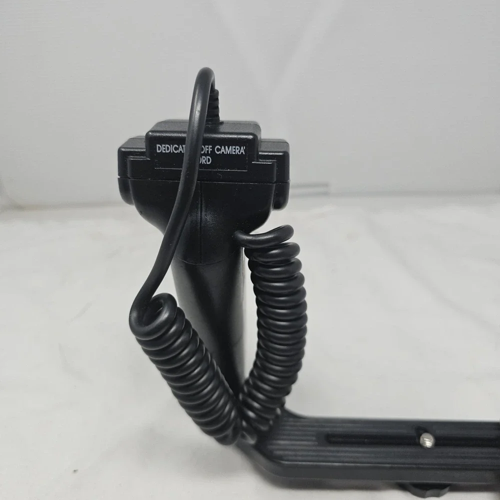 Quantaray Flash with Dedicated OFF‎ Camera Cord Nikon